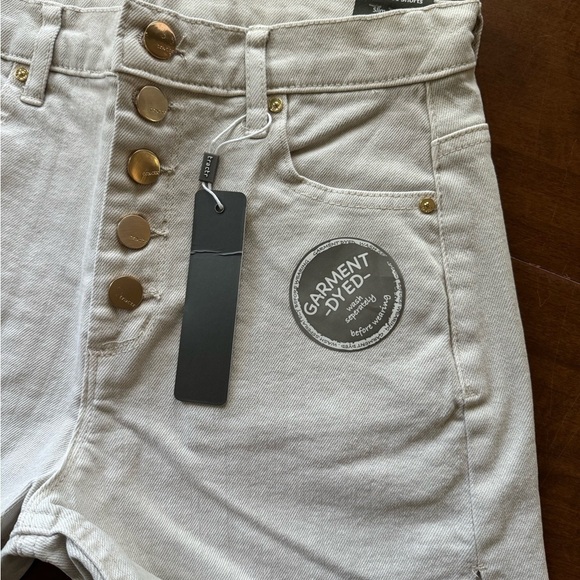Tractr Moonstruck Cream Gray High Rise Button Fly Thigh Slit Denim Shorts 00/24 - Picture 4 of 5